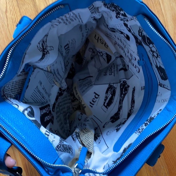 Large leather shoulder bag - Picture 6 of 8